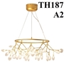 Đèn hera lá thủy tinh TH187A2 loại 63 bóng dạng vòng thân sơn vàng, lá thủy tinh trắng trong, KT(mm): 1250 x 400